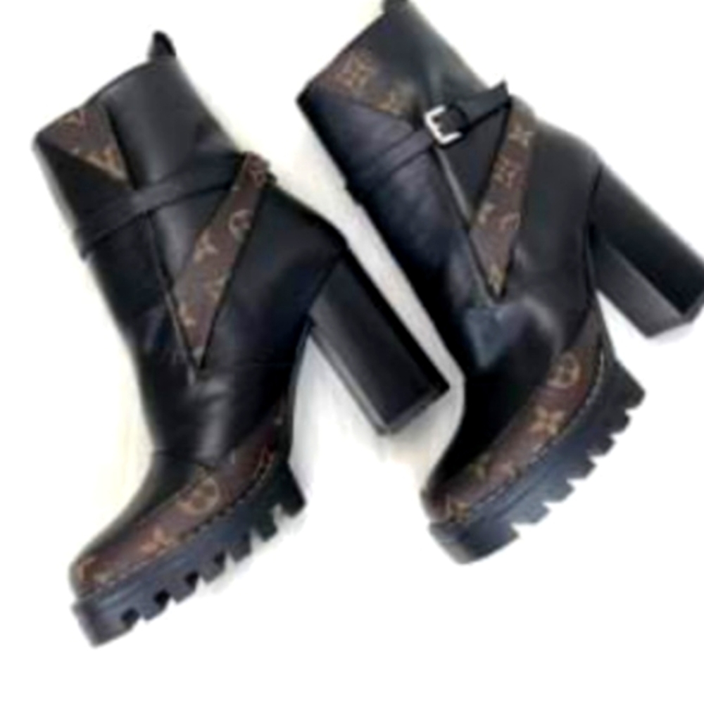 Louis Vuitton star trail ankle boots SZ 37